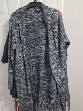 Almost Famous Black & White Marled Open-Front Cardigan with Fringe